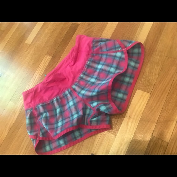 LULU LEMON SHORTS BUNDLE - Picture 3 of 6